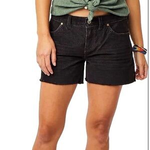 Carve Designs, 4” Oahu short, black - size 8